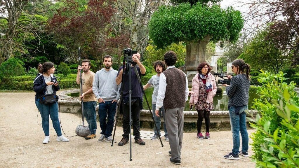 Plano Frontal selecciona alunos do Curso Cinemalogia